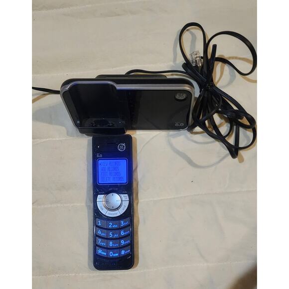 GE 28115FE1 - Cordless Phone with Caller ID/Call Waiting - Dect, Black - Picture 2 of 5